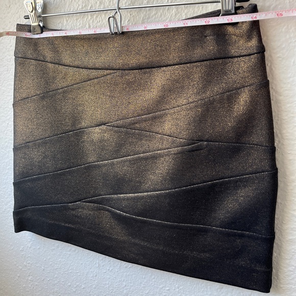 Express Bandage Mini Skirt Metallic Gold Size 00 - Picture 7 of 10